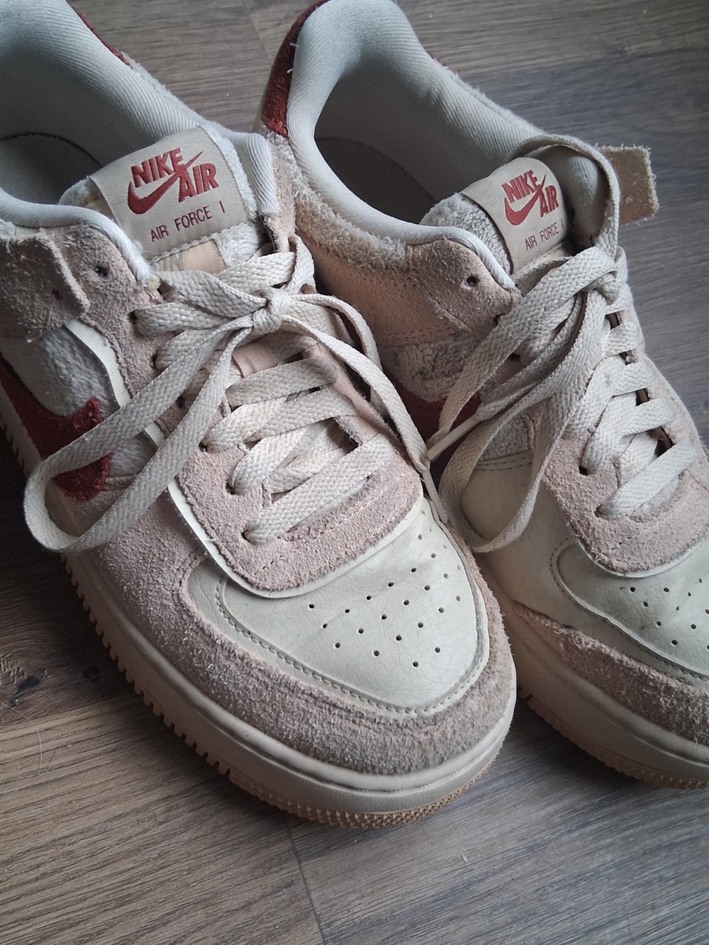 Nike Air Force 1 Sneakers in Cream and Red